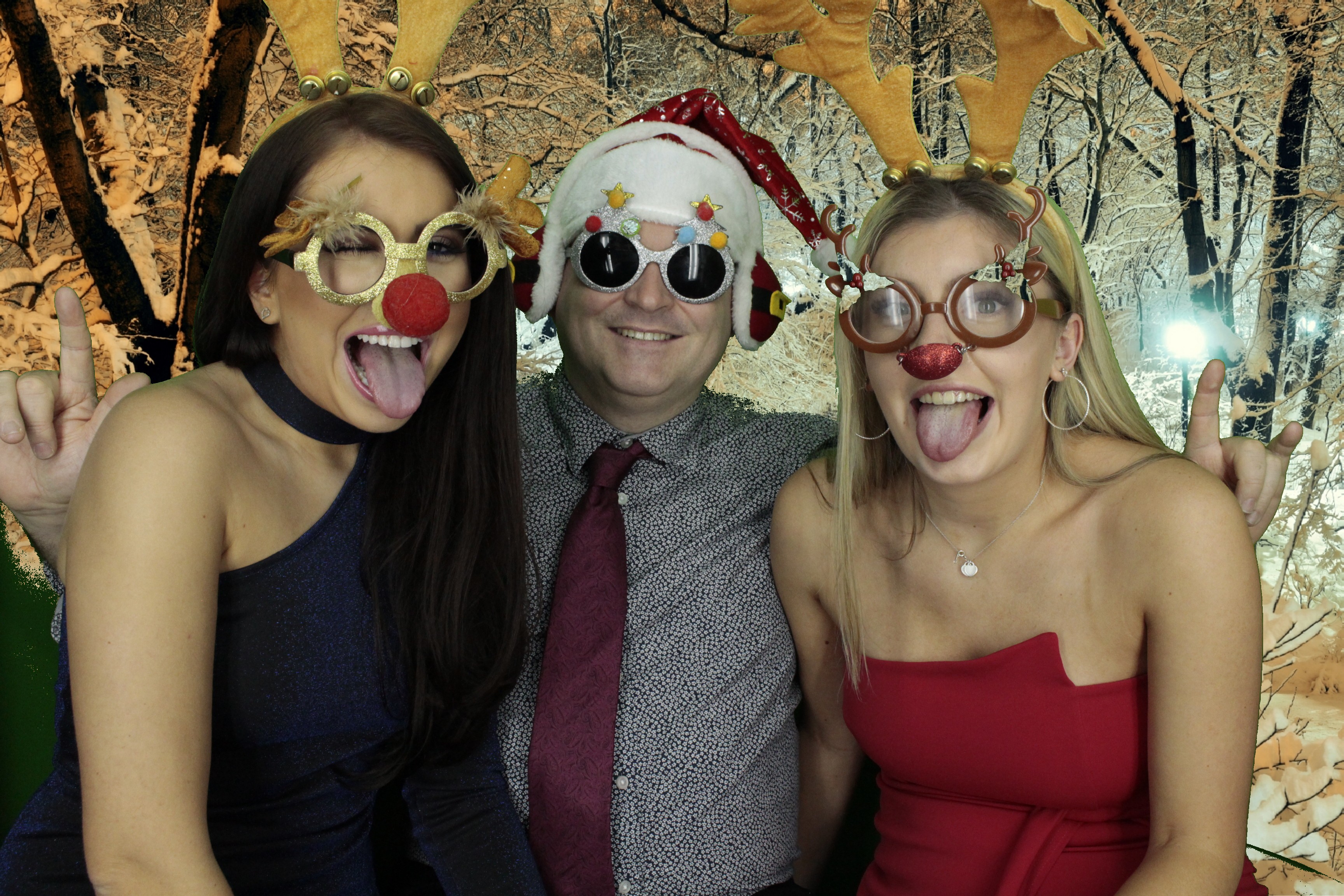 Silvermere Christmas Party | View more photos from the event at gallery.myphotoboothexperience.co.uk/u/MyPhotoBoothExperienceLtd/Silvermere-Christmas-Party-3